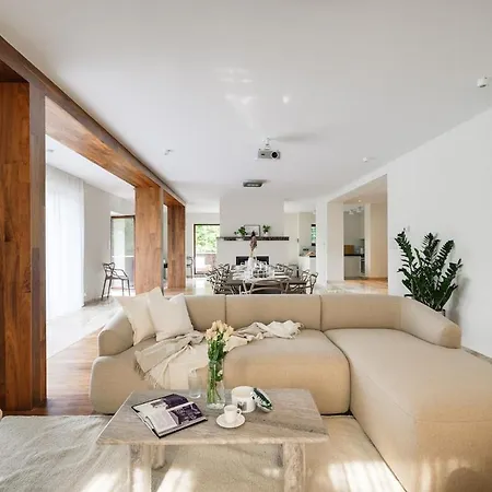 Vila Luxury Hills Pool,spa,grill,bar, & Parking Praha